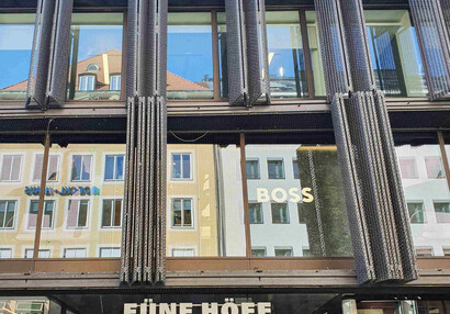 Mnichov: Fünf Höfe –  víceúčelový komplex Pět dvorů, Herzog & de Meuron (2003)